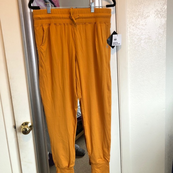 Senita Athletics Weekend Jogger - gold - Picture 8 of 10